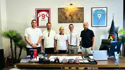 77 yaşındaki Demir Adam'dan geleceğin sporcularına bilimsel rehberlik