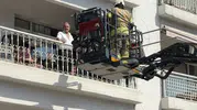 Avcılar'da korku dolu anlar: Elektrik panosundan yükselen dumanlar binayı esir aldı