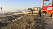 Muradiye'de korkutan alevler: İtfaiye felaketi önledi