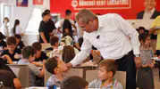 Ayvalık'ta öğrencilerin yüzünü güldüren karar: 50 TL'ye tam menü dönemi sürüyor