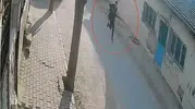Turgutlu'da okul çıkışı dehşet anları: İki öğrenci ağır yaralandı