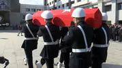 İstanbul Emniyeti'nde hüzünlü veda: Şehit polis Melih Kaygusuz son yolculuğuna uğurlandı