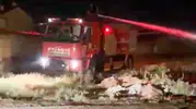 Karapınar'da alevler yerleşim yerlerinin kapısına dayandı