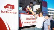 Esenyurt'ta sınav sabahı: Adayların stresini hafifleten sürpriz destek