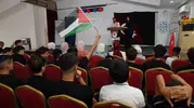 Gazze'de eğitim nöbeti: Çadırda internet arayan öğrencilerin hayatta kalma mücadelesi