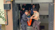 90 yaşındaki Zeynep Sönmez'in evdeki çığlıkları komşularını harekete geçirdi