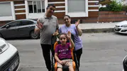 Minik Yağmur'un büyük hayali: Arkadaşlarıyla koşacağı günlerin hayalini kuruyor