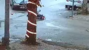 Adana'da sabah trafiğinde dehşet anları: Güvenlik kamerası o çarpışmayı kaydetti