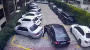 Otopark kavgası silahlı çatışmaya dönüştü: Baba dehşet saçtı