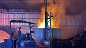 Kayseri'deki kereste fabrikasında korkutan yangın: Alevler makineyi sardı