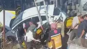 Sultanbeyli'de korkutan kaza: İETT otobüsü ile otomobil çarpıştı