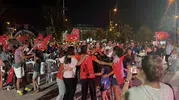 Osmaniye'de dev ekran coşkusu: Filenin Sultanları için meydanlara döküldüler