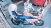 Başkentte motosiklet hırsızlığına suçüstü: Şasi numarasını kazırken yakalandılar