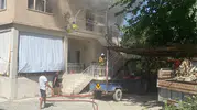 Hatay'da korkutan alevler: İki katlı binada facianın eşiğinden dönüldü