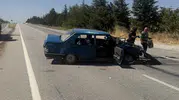 Sivrihisar yolunda can pazarı: İki otomobilin karıştığı kazada altı yaralı