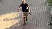 Sokak ortasında dehşet anları: Pompalı tüfekle dehşet saçan saldırgan Torbalı'da yakalandı