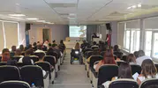 Geleceğin sosyal hizmet uzmanları sahaya iniyor: Profesyonel kimlik inşası başlıyor