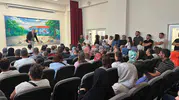 Osmaneli'de okul heyecanı: Sıralar bu kez miniklerin değil anne babaların oldu