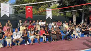 İstanbul'da okullarda yeni dönem: Bahçelerde el dedektörü, evlerde okuma saati
