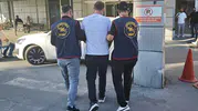 Gümüşhane'nin aradığı iki firari İstanbul'da kıskıvrak yakalandı