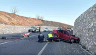 Otomobil ile kamyonet çarpıştı: Baba-oğul hayatını kaybetti!