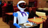 İnsanlı garson devri kapanıyor mu: Çin'deki robot hizmet sektörünü değiştiriyor