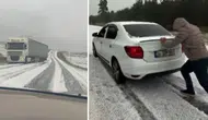 Ağustos ayında her yer beyaza büründü, araçlar yollarda mahsur kaldı