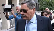 Melih Gökçek ifade verdiği adliye çıkışında soruları soran gazetecilere kızdı