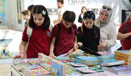 Kocaeli'de Genç Okurlar İçin Edebiyat Şöleni: Binlerce Kitap Bir Arada