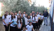 Minik ellerin diktiği fidanlar 8 yıl sonra meyve verdi: Adana'da duygusal hasat