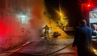 Edirne'de gece yarısı korkutan manzara: Park halindeki araç küle döndü