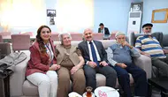 Vali Varol'dan anlamlı ziyaret: Yaşlıların hatırını sordu
