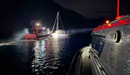 Turistik gezi teknesi rotasını yasa dışı geçişe çevirdi