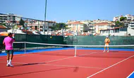 Kuşadası kortlarında Cumhuriyet coşkusu: 86 sporcu şampiyonluk için ter döküyor