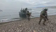 Foça kıyılarında nefes kesen tatbikat: Komandolardan gövde gösterisi