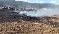 Hastane yakınında korkutan alevler: Traktörlerle müdahale ettiler