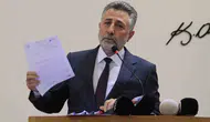 Bayraklı'da rüşvet operasyonu: Eski başkan ve oğlu parmaklıklar ardında