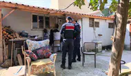 Komşularının merakı acı gerçeği ortaya çıkardı: Yalnız yaşayan yaşlı adam evinde bulundu