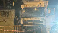 Arnavutköy'de korku dolu anlar: TIR durağa girdi, mucize eseri kimse zarar görmedi