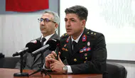 Kürsüde sessizliğin gücü: Şehit babasının yanında konuşmayı edebe aykırı buldu