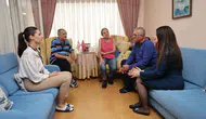 Mersin'de yaşlıların kapısı çalındı: Yalnız değilsiniz mesajı verildi