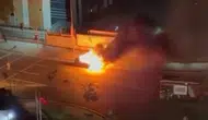 Kağıthane'de korku dolu anlar: Seyir halindeki lüks araç bir anda alev topuna döndü