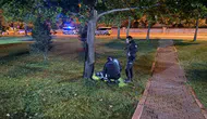 Parktaki bıçaklı kavgada şüpheliler izlerini kaybettirdi: Geride bıraktıkları eşyalar delil oldu