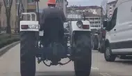Bolu trafiğinde görenleri hayrete düşüren görüntü: Kafasında dubayla direksiyon başına geçti