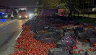 Samsun'da gece yarısı dehşeti: Tonlarca biber karayoluna saçıldı