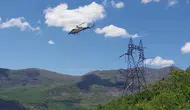 Karakaya Barajı hattında enerji kesintisine helikopterli çözüm