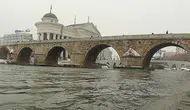 Esenler Belediyesi Üsküp’ün tarihi Taş Köprü’sünü ışıklandıracak