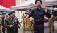 Bayburtlu gençler üniforma giyip vatan nöbeti tuttu