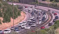 Bayram dönüşü TEM Otoyolu İstanbul yönünde trafik kilitlendi