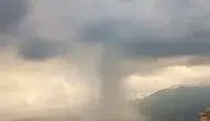 İnegöl’de aniden bastıran sağanak yolları su altında bıraktı